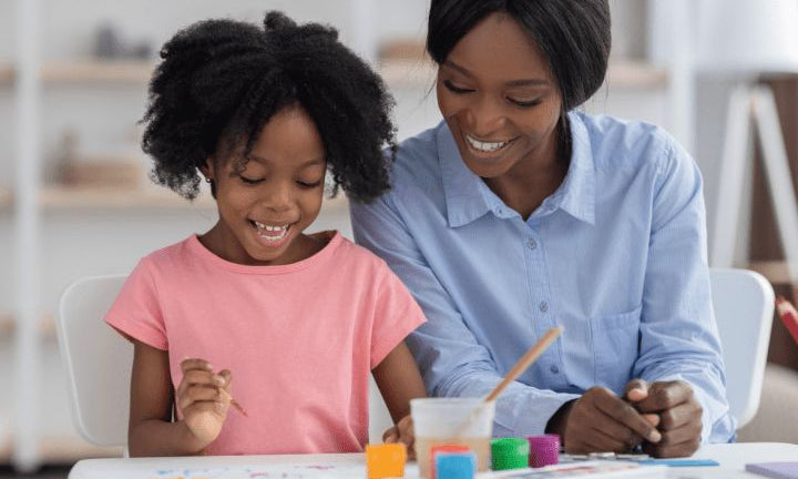 Créer un environnement bilingue à la maison sans forcer l’enfant