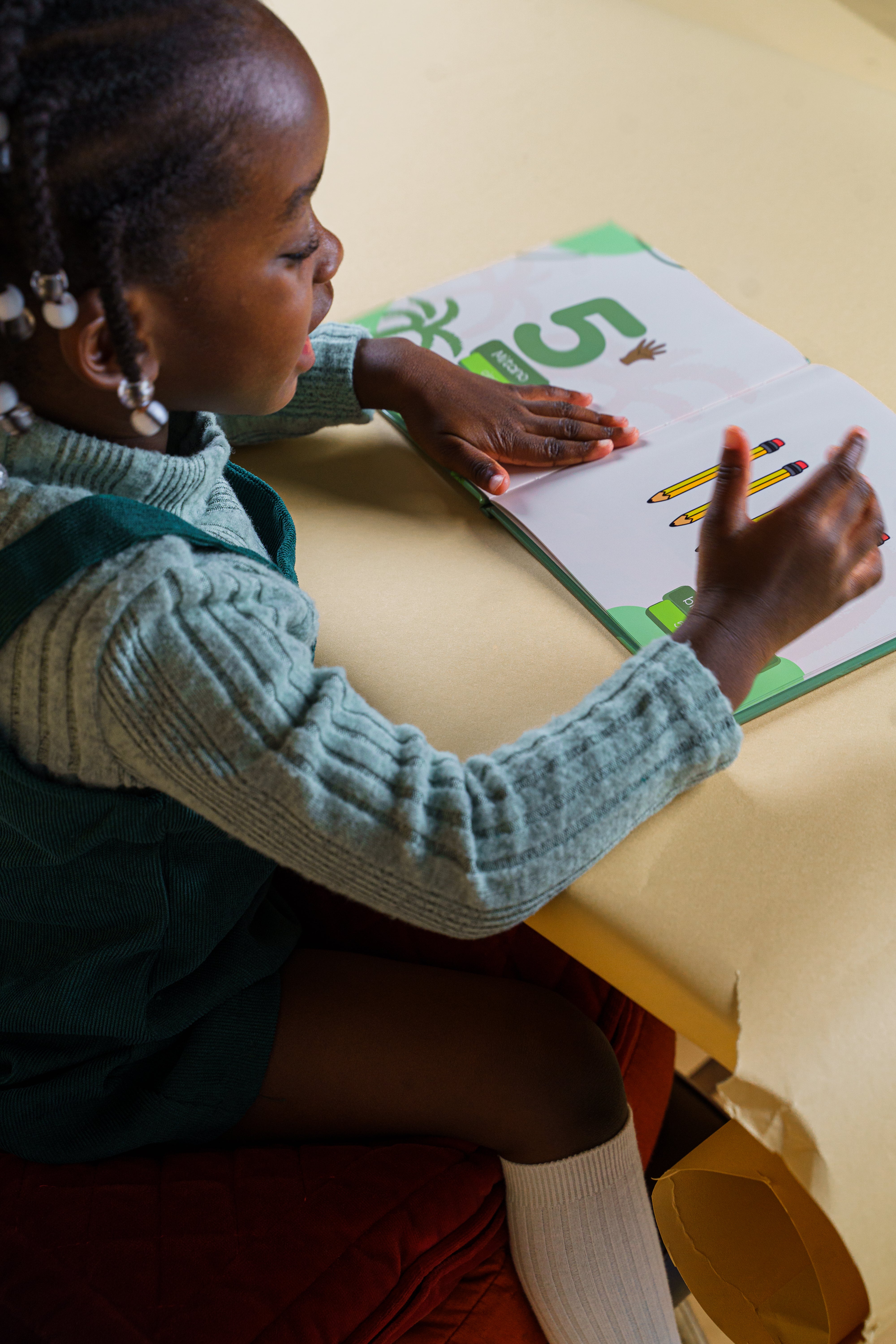 Pourquoi apprendre le Lingala renforce la confiance et l’identité de l’enfant